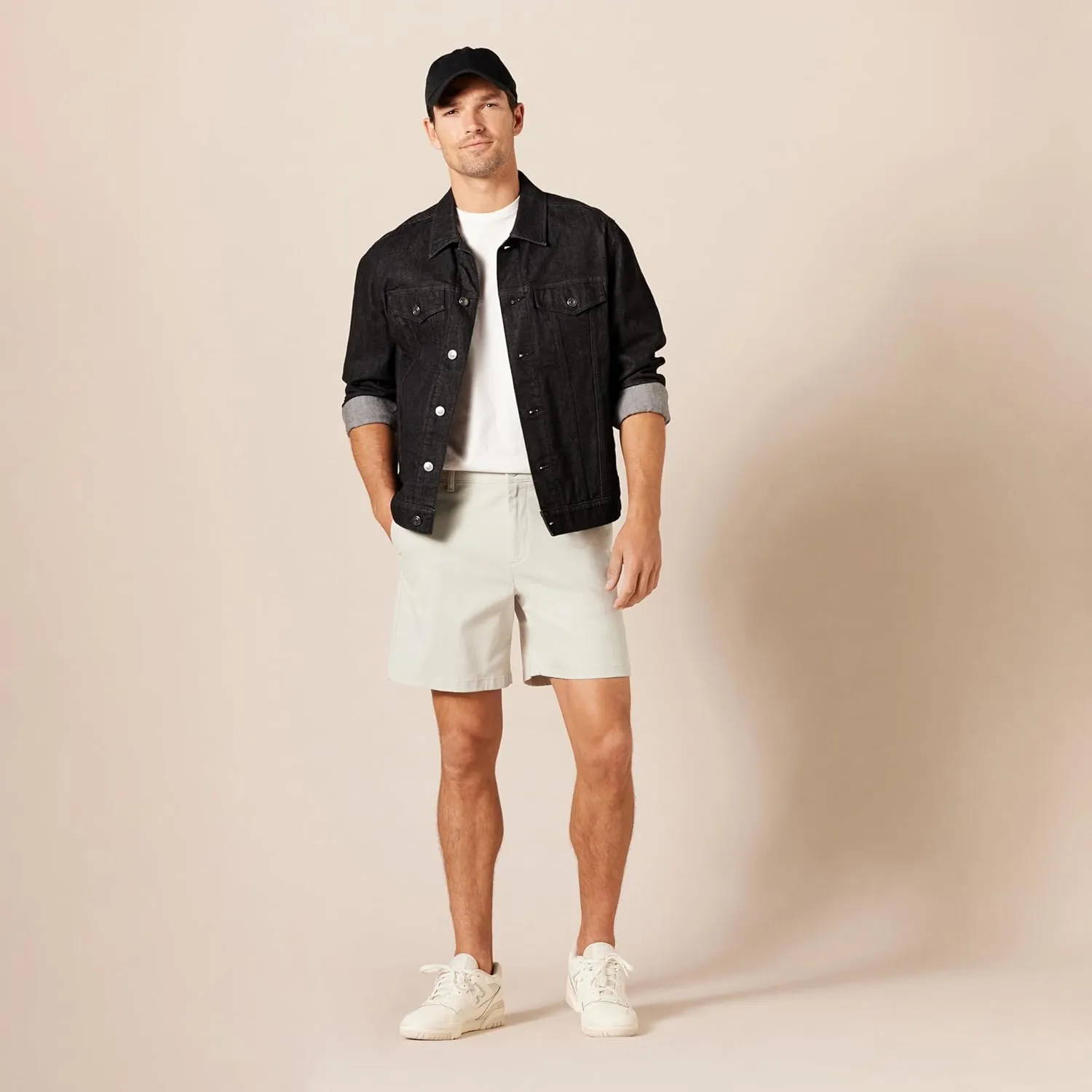 Amazon Essentials Men's Classic-Fit 7" Comfort Stretch Chino Short